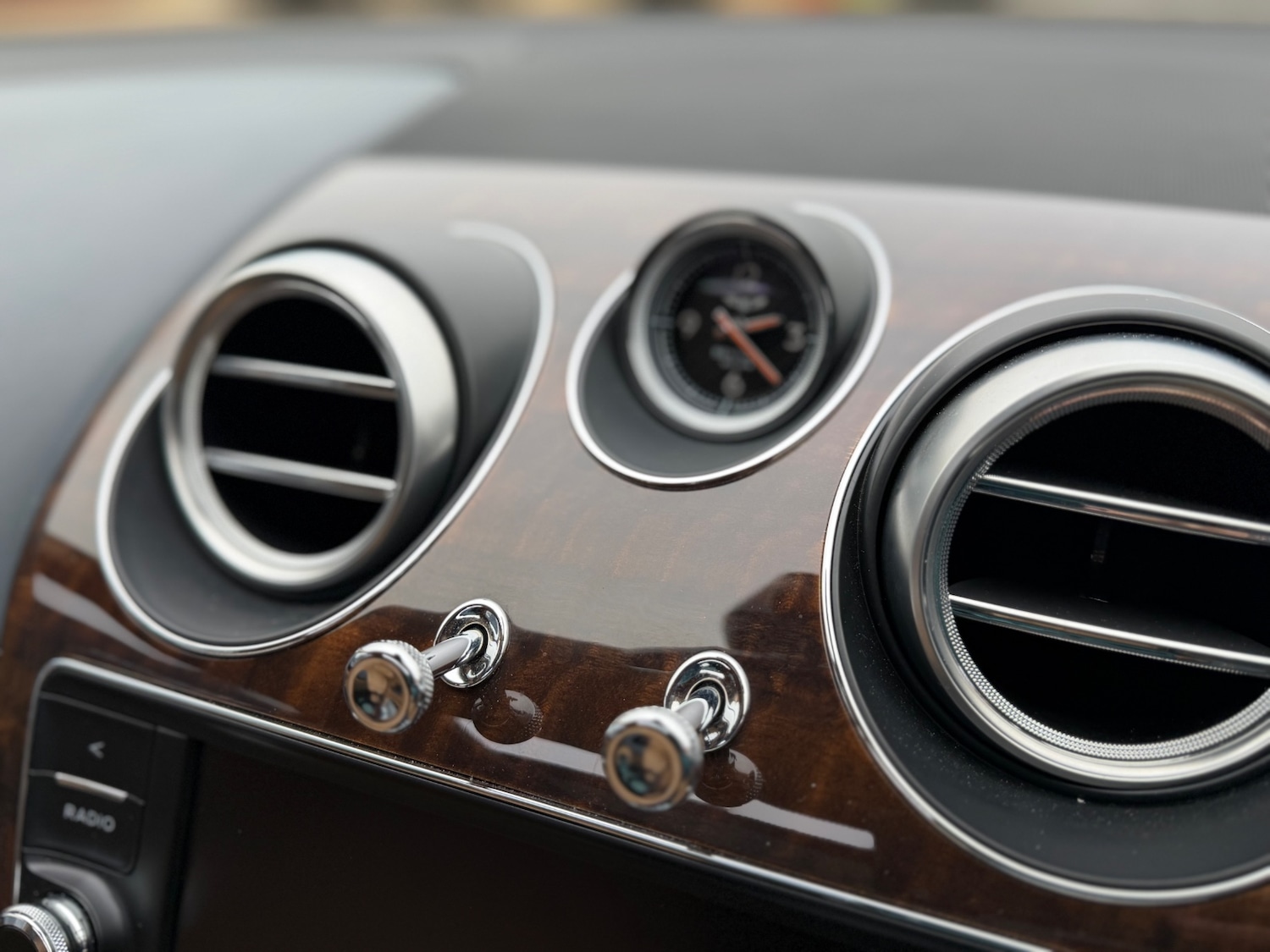 Used Bentley Bentayga 2016 for sale - 77367247: Photo 11