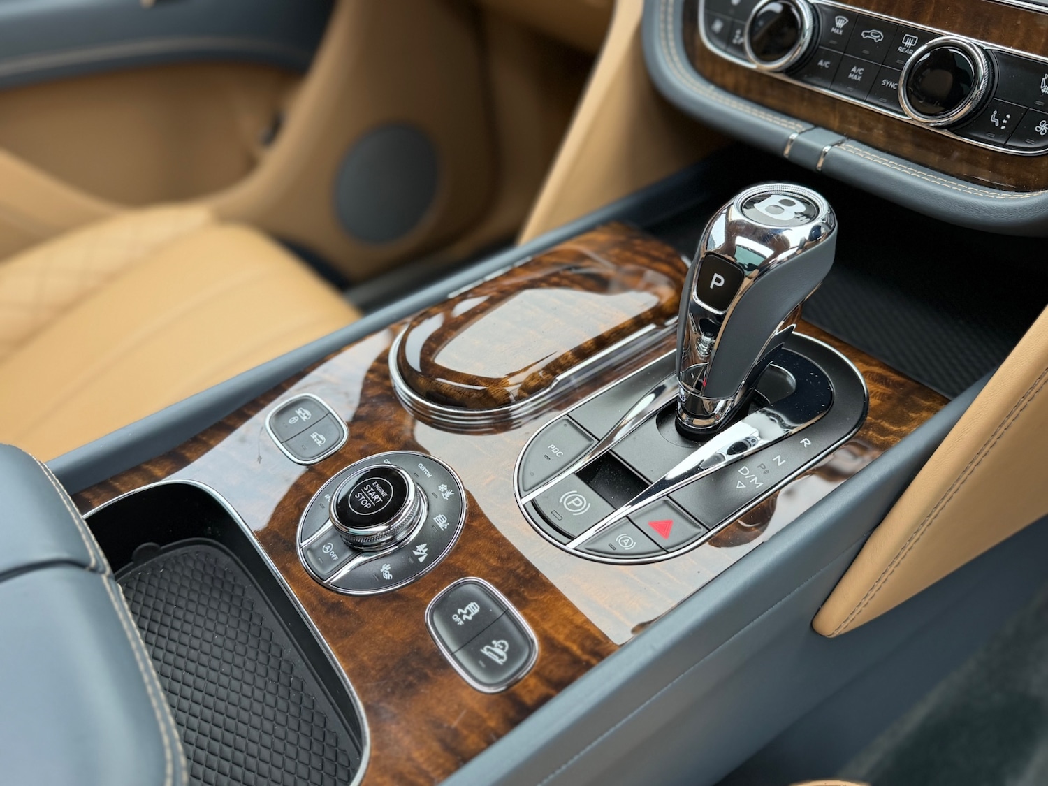 Used Bentley Bentayga 2016 for sale - 77367247: Photo 12