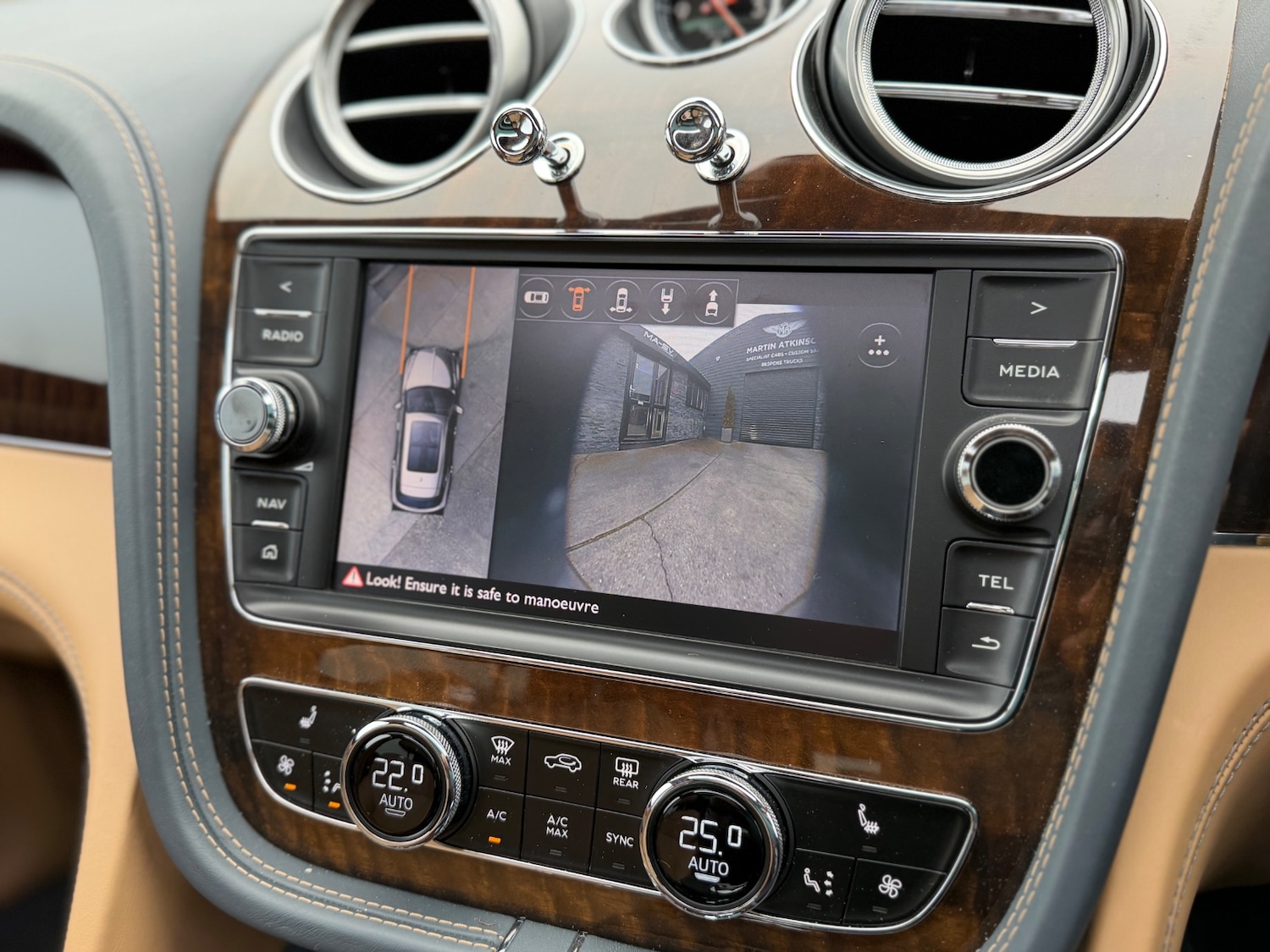 Used Bentley Bentayga 2016 for sale - 77367247: Photo 14