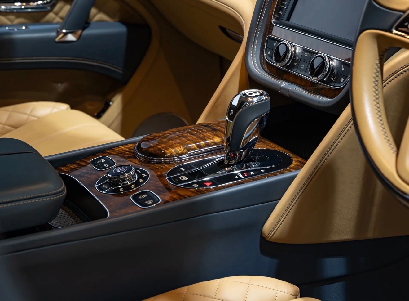 Used Bentley Bentayga 2016 for sale - 77367247: Photo 43