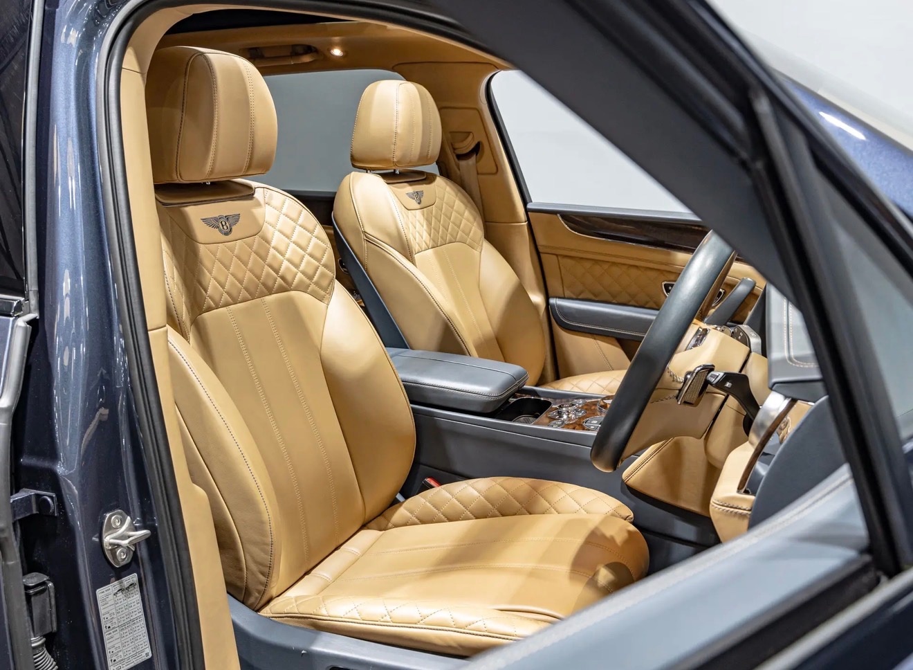 Used Bentley Bentayga 2016 for sale - 77367247: Photo 48