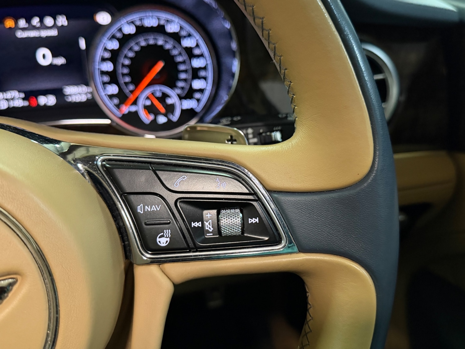 Used Bentley Bentayga 2016 for sale - 77367247: Photo 57