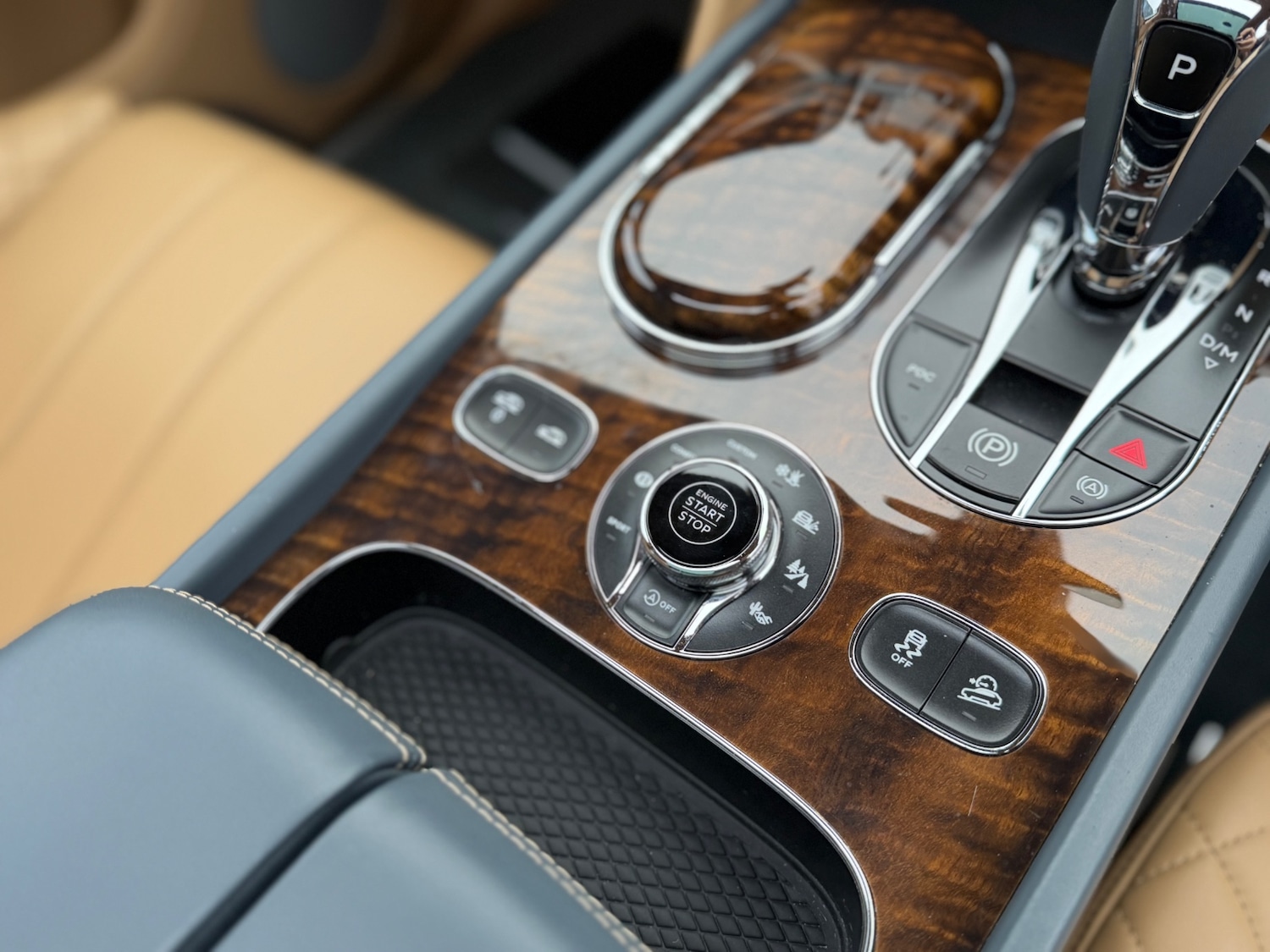 Used Bentley Bentayga 2016 for sale - 77367247: Photo 68