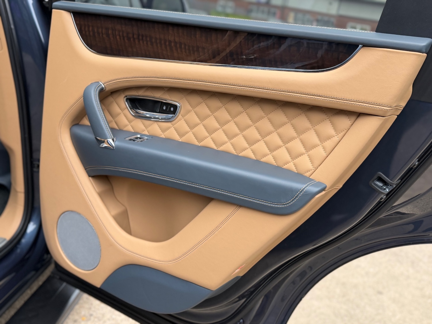 Used Bentley Bentayga 2016 for sale - 77367247: Photo 7