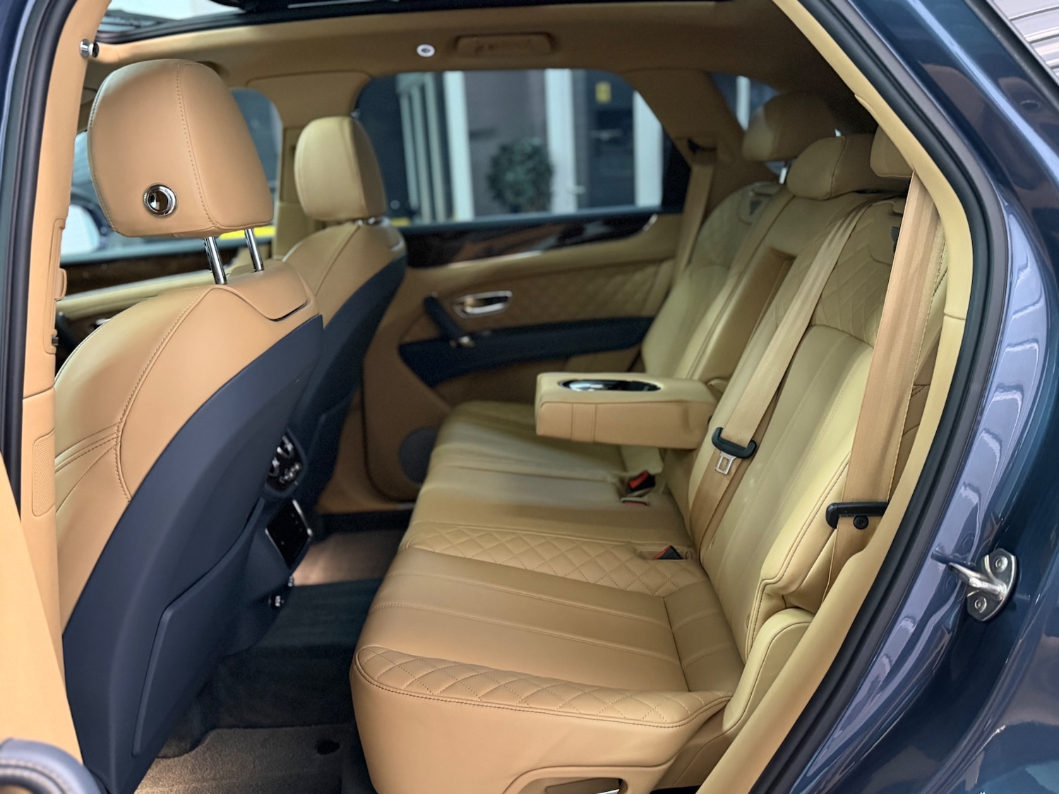 Used Bentley Bentayga 2016 for sale - 77367247: Photo 88