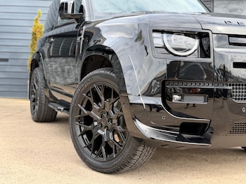 Used Land Rover Defender 2026 for sale - 78249985: Photo