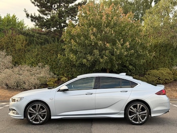 Used Vauxhall Insignia 2018 for sale - 79464392: Photo