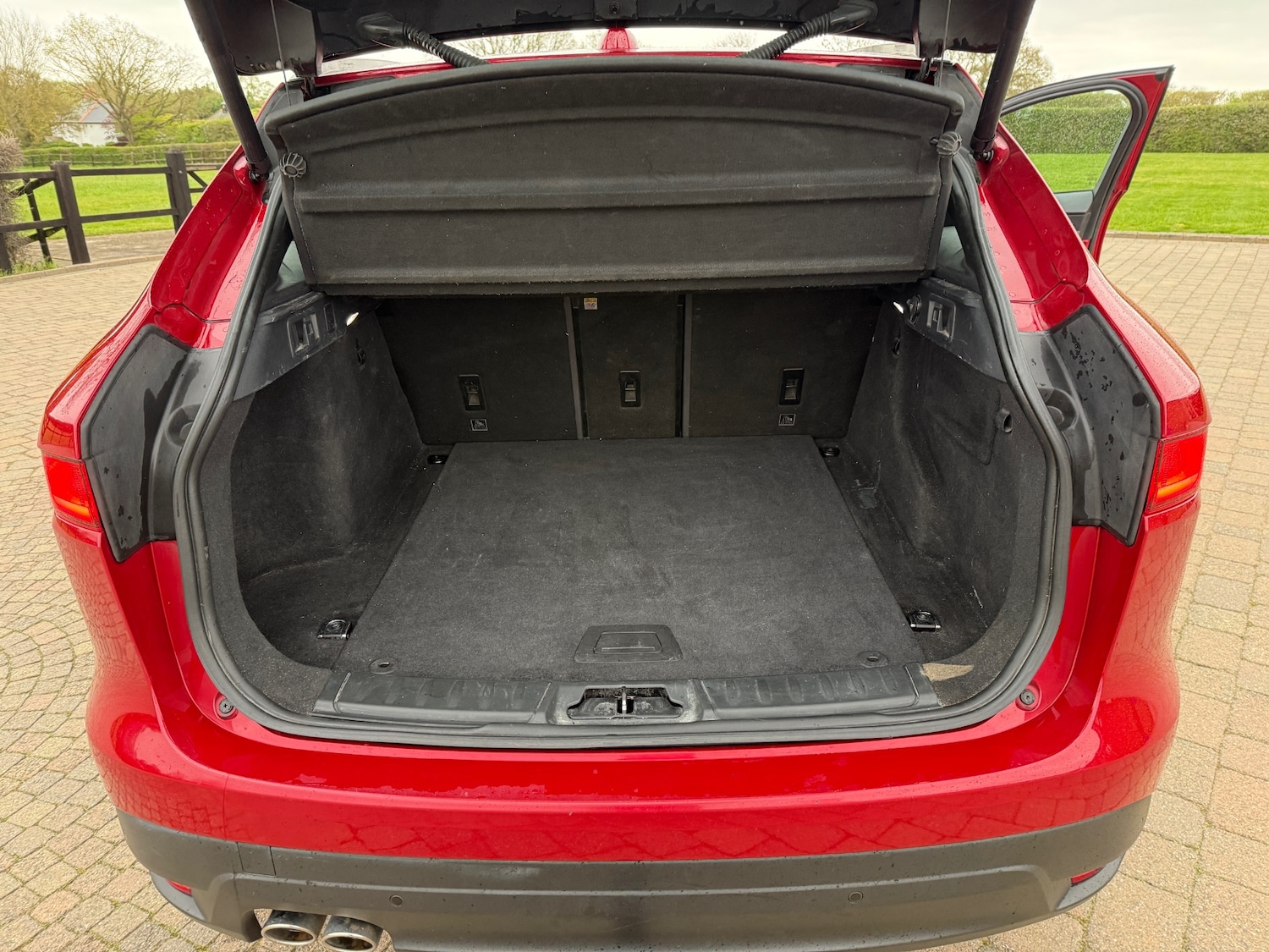 Used Jaguar F-Pace 2016 for sale - 78219646: Photo 17