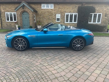 Used Mercedes-Benz SL 2023 for sale - 77717809: Photo