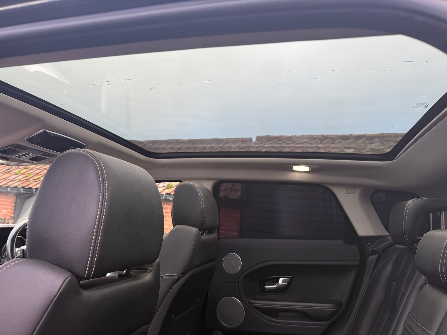 Used Land Rover Range Rover Evoque 2011 for sale - 77392026: Photo 15