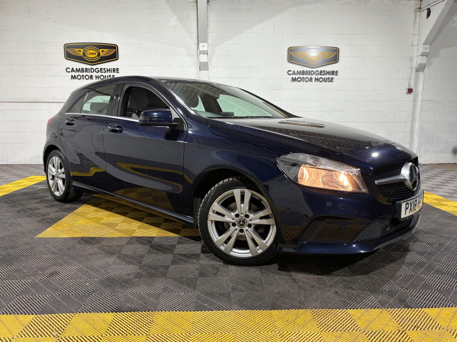 Used Mercedes-Benz A-Class 2018 for sale - 76592430: Photo 1