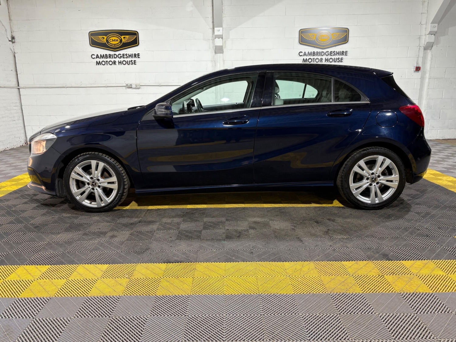 Used Mercedes-Benz A-Class 2018 for sale - 76592430: Photo 24