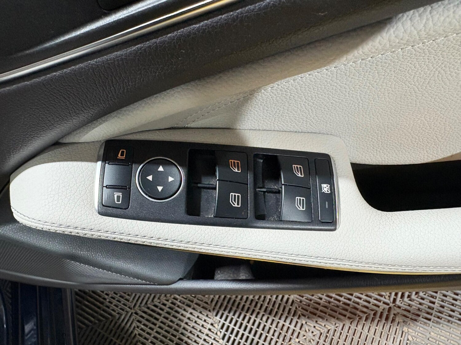 Used Mercedes-Benz A-Class 2018 for sale - 76592430: Photo 46