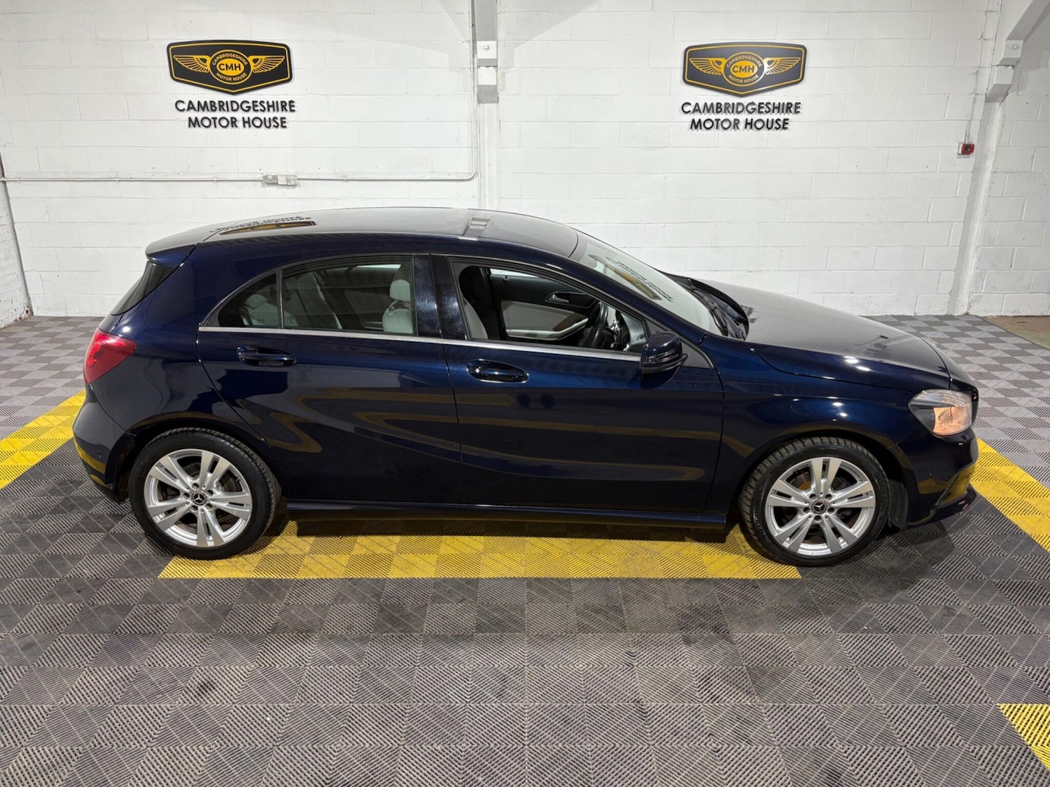 Used Mercedes-Benz A-Class 2018 for sale - 76592430: Photo 48