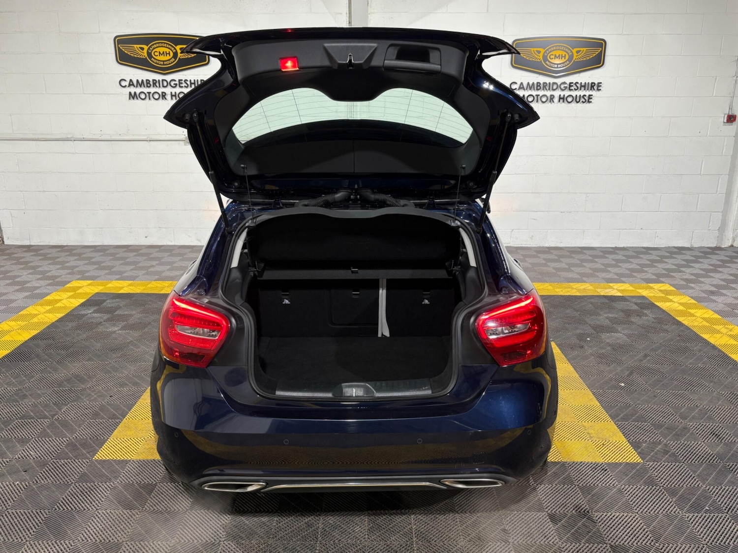 Used Mercedes-Benz A-Class 2018 for sale - 76592430: Photo 56