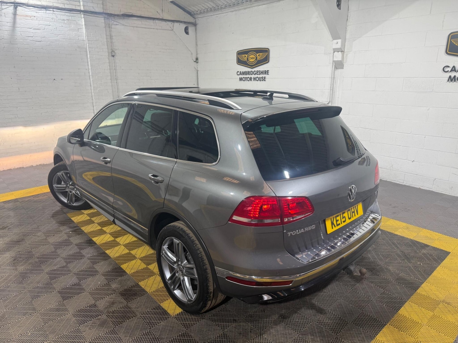 Used Volkswagen Touareg for sale - 78135569: Photo 11