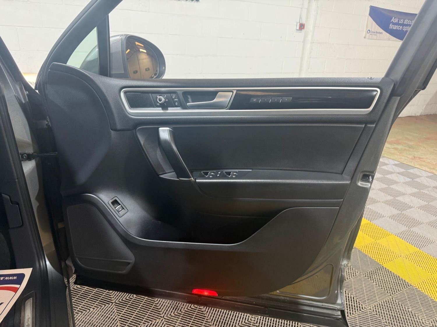 Used Volkswagen Touareg for sale - 78135569: Photo 37