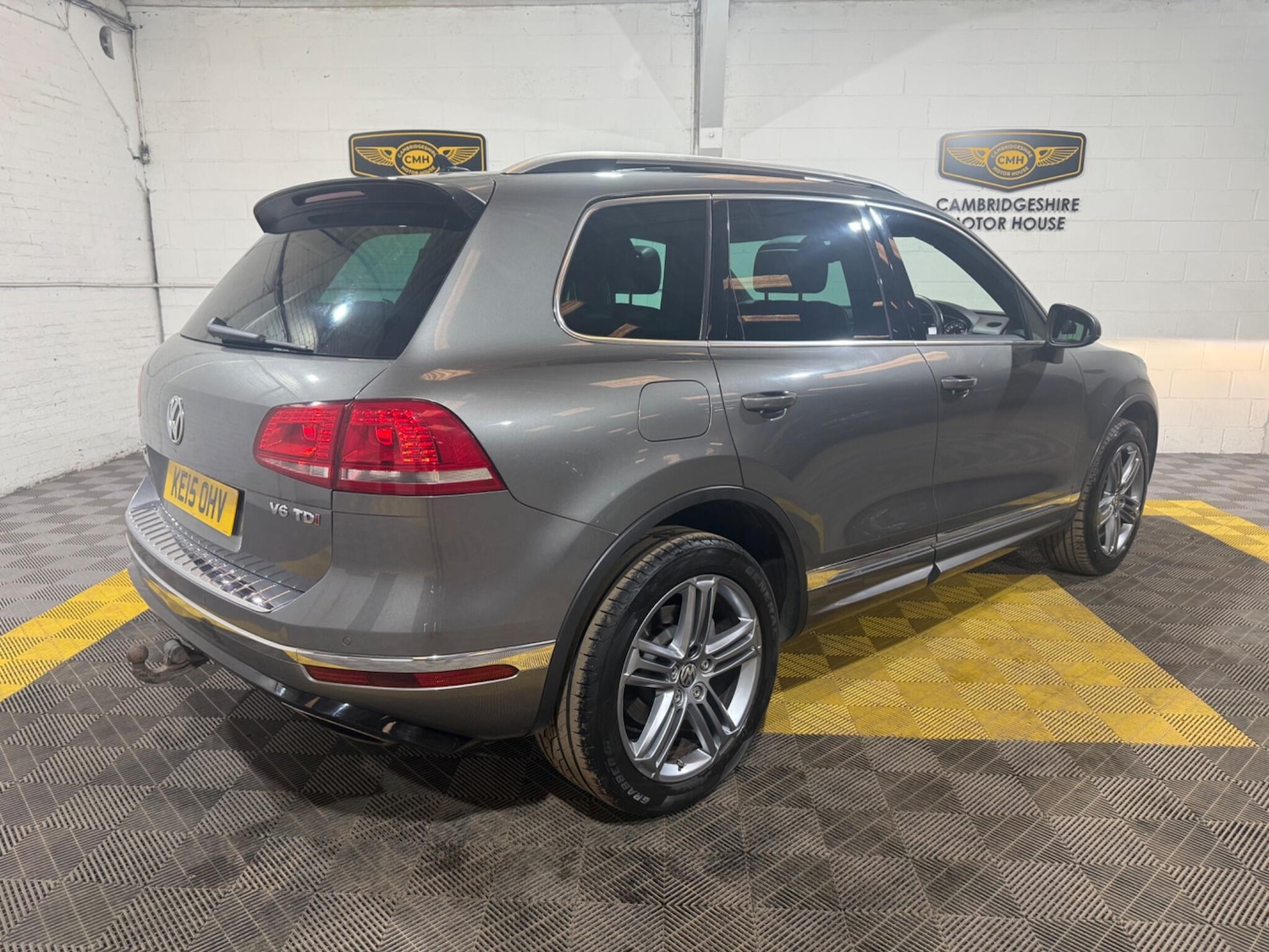 Used Volkswagen Touareg for sale - 78135569: Photo 5