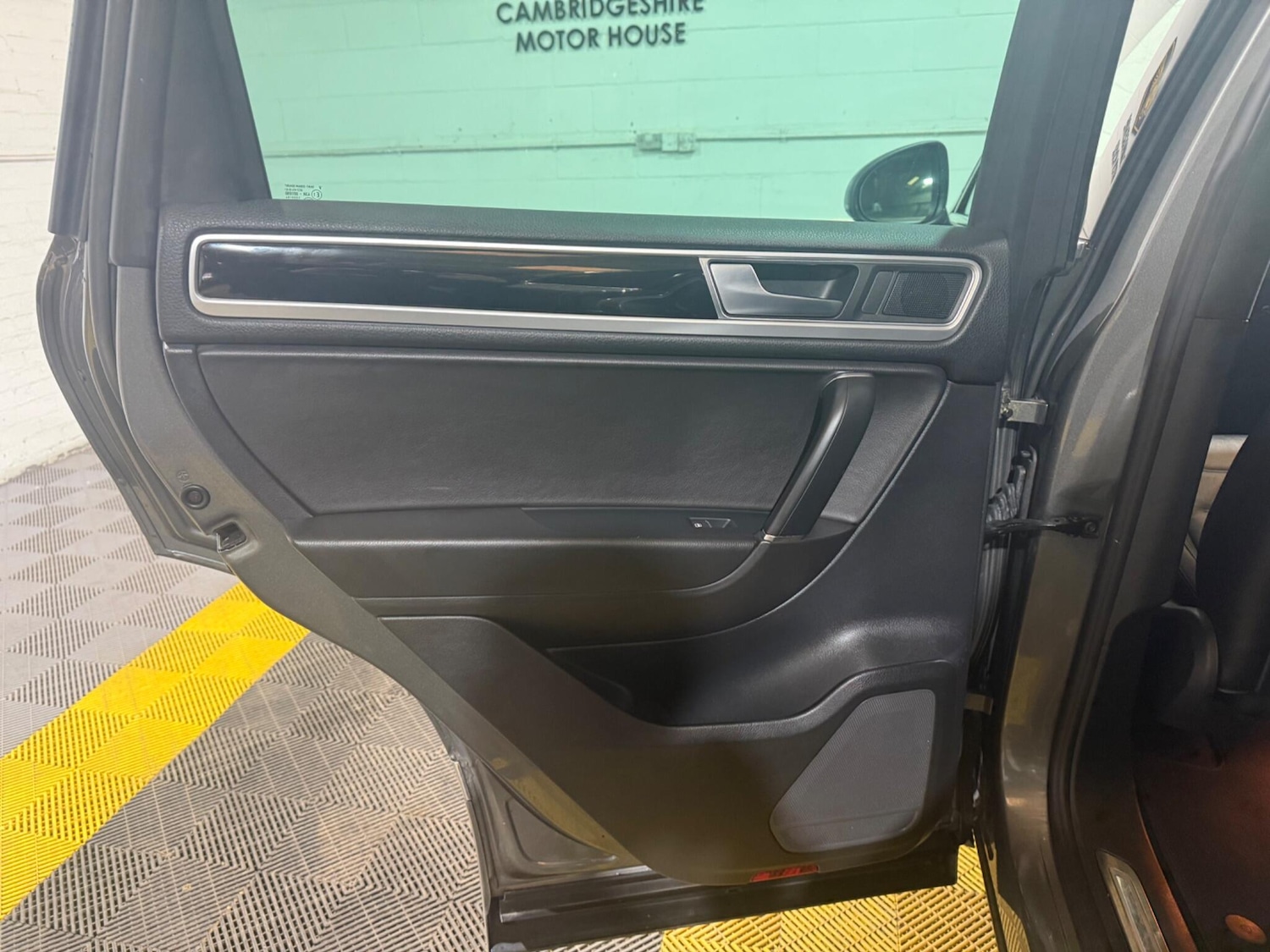 Used Volkswagen Touareg for sale - 78135569: Photo 52