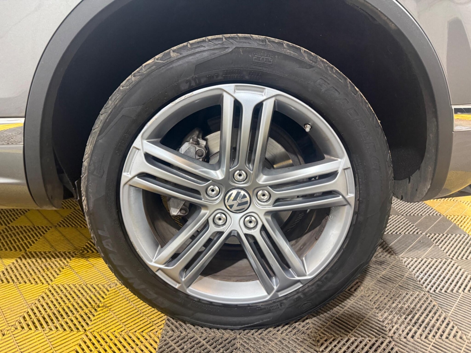 Used Volkswagen Touareg for sale - 78135569: Photo 59