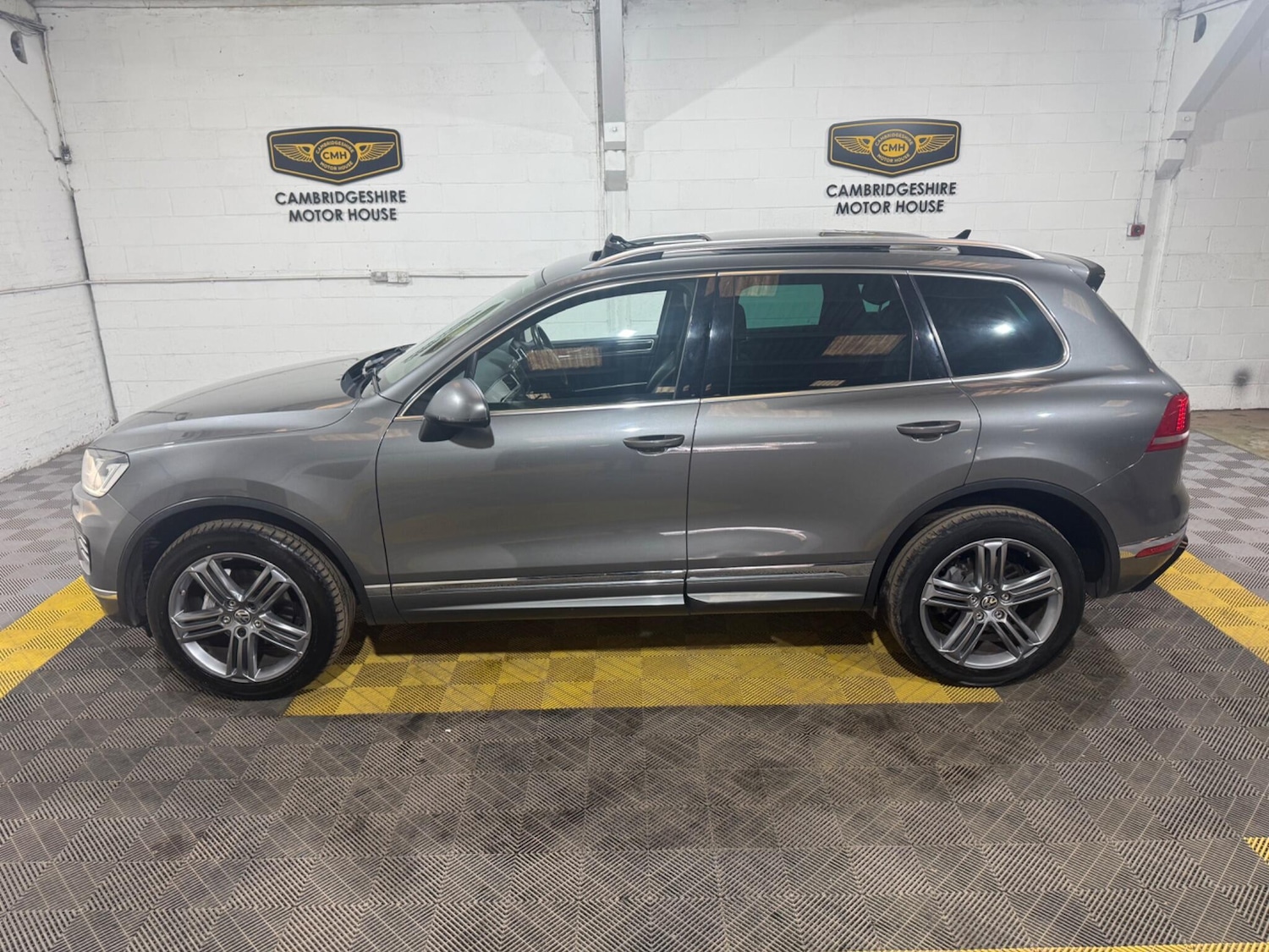 Used Volkswagen Touareg for sale - 78135569: Photo 63