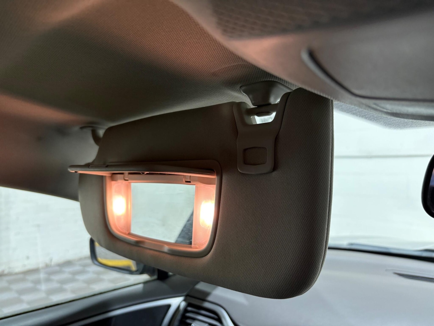 Used Ford Mondeo 2017 for sale - 77091787: Photo 50