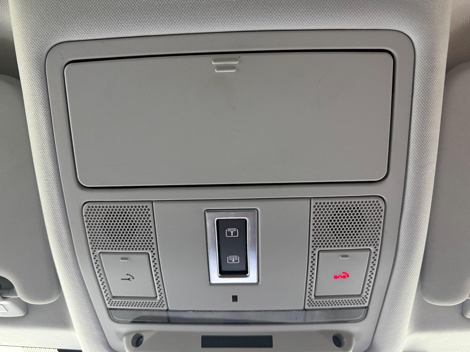 Used Land Rover Discovery Sport 2018 for sale - 74622652: Photo 14