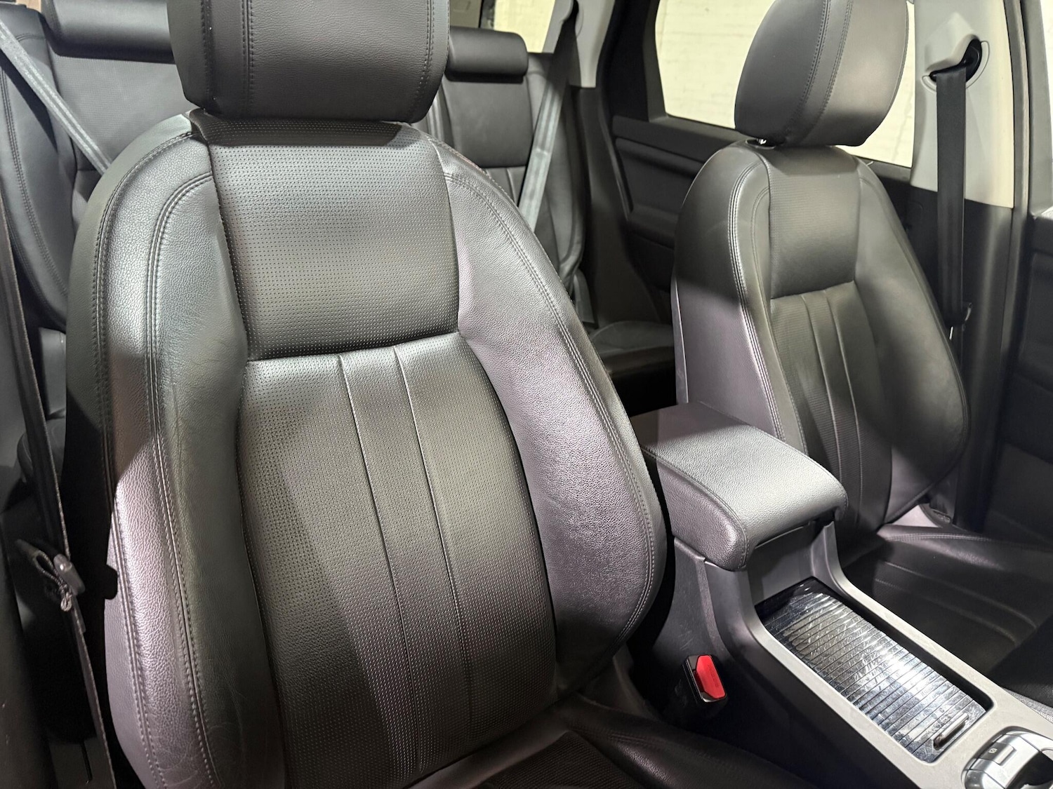 Used Land Rover Discovery Sport 2018 for sale - 74622652: Photo 37