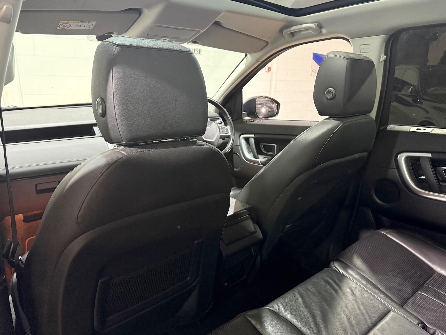 Used Land Rover Discovery Sport 2018 for sale - 74622652: Photo 50