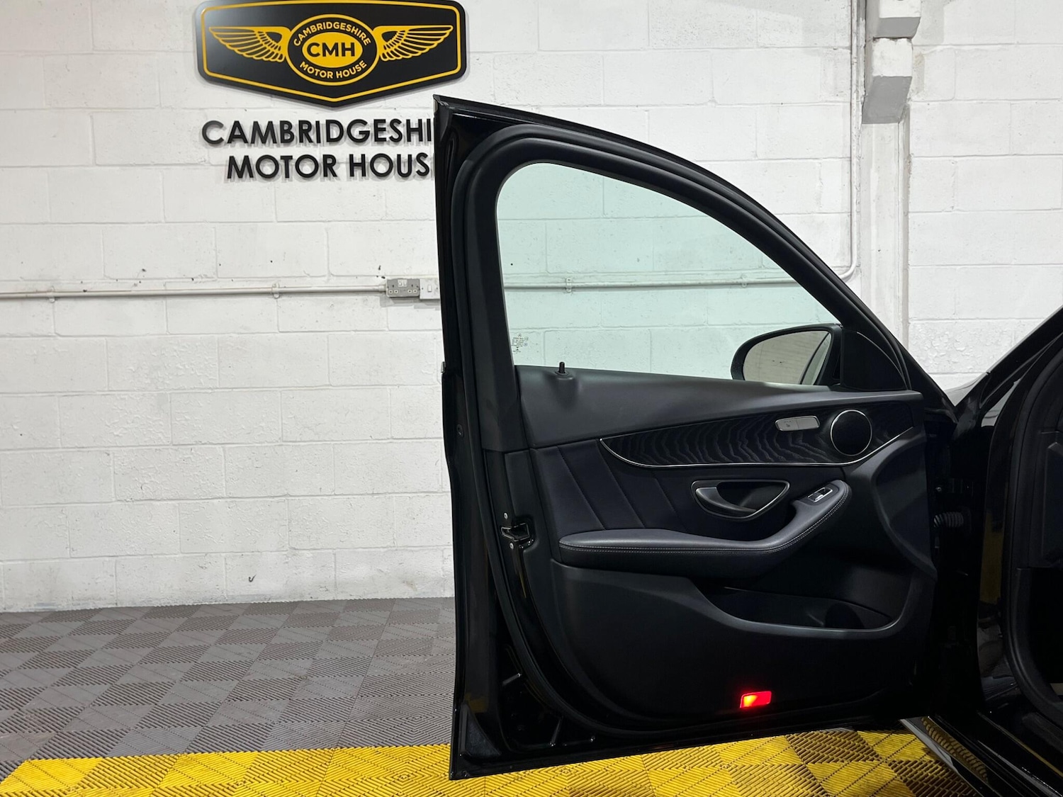 Used Mercedes-Benz C Class 2018 for sale - 77084407: Photo 84