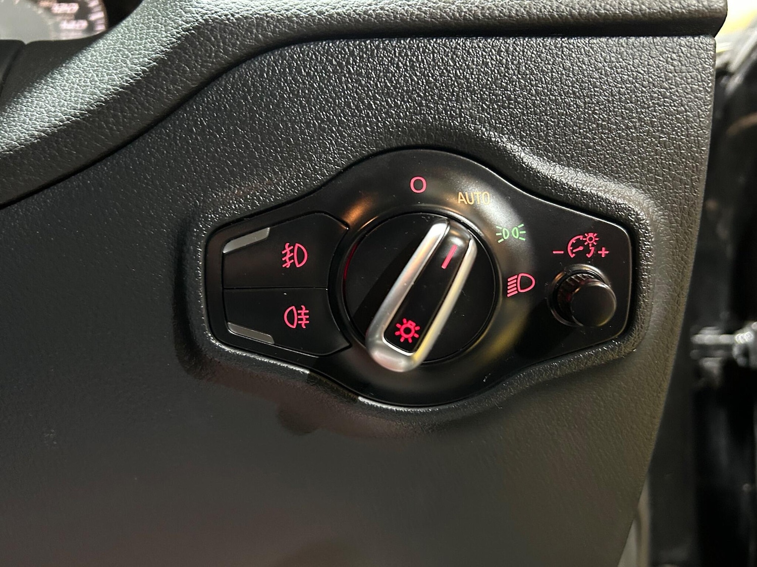Used Audi SQ5 2014 for sale - 76326446: Photo 25