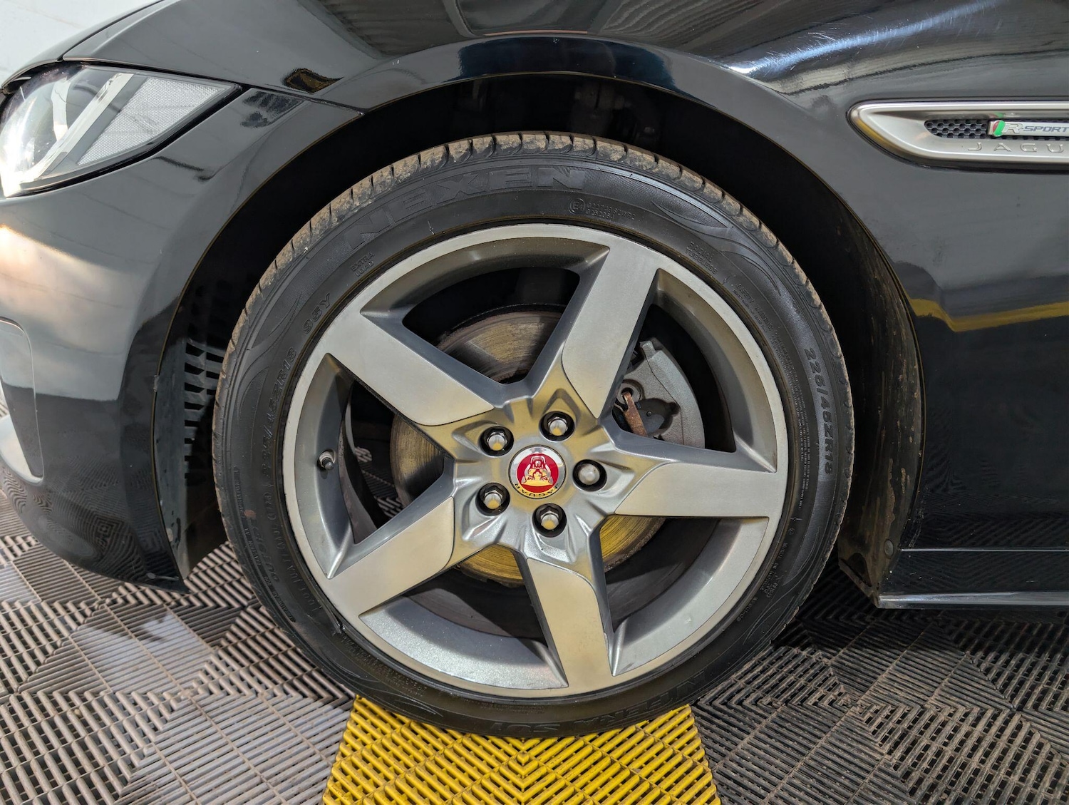 Used Jaguar XE 2017 for sale - 77768532: Photo 33