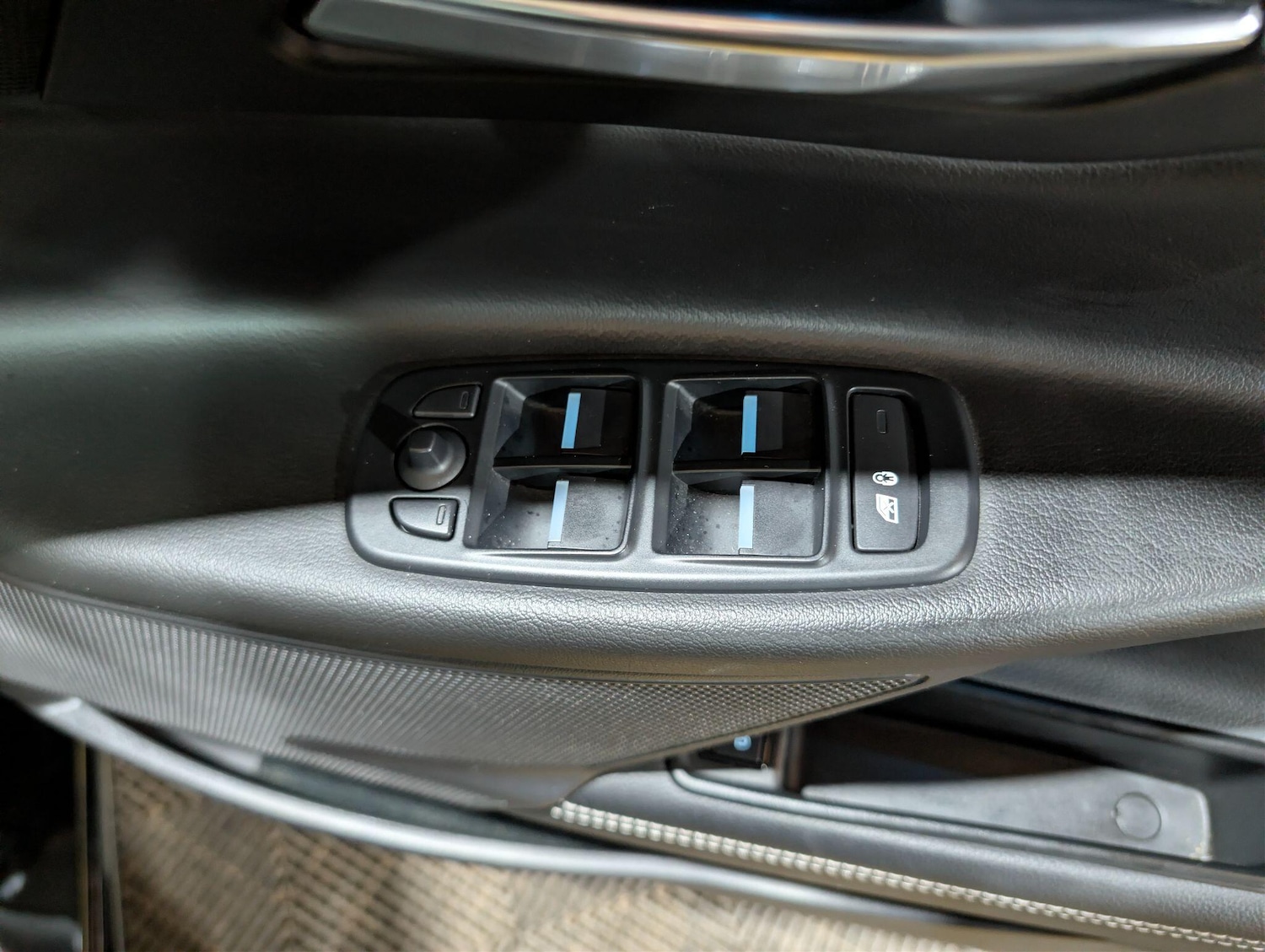 Used Jaguar XE 2017 for sale - 77768532: Photo 34