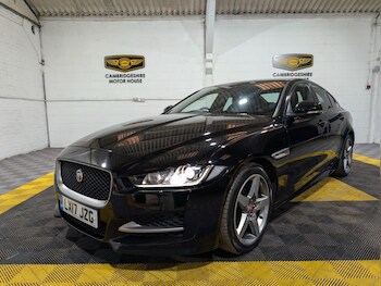 Used Jaguar XE 2017 for sale - 77768532: Photo