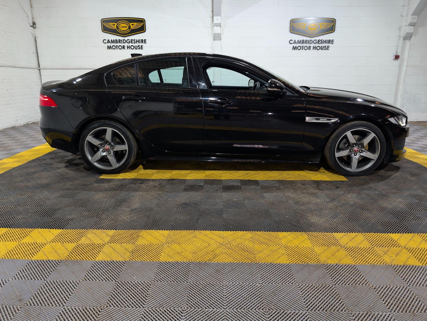 Used Jaguar XE 2017 for sale - 77768532: Photo 50