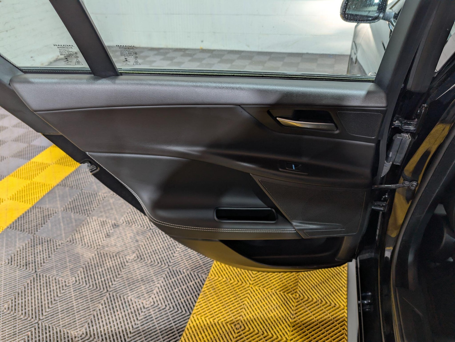 Used Jaguar XE 2017 for sale - 77768532: Photo 55