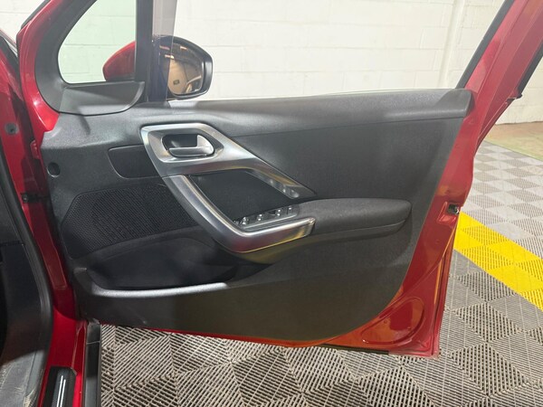 Used Peugeot 2008 2018 for sale - 76179658: Photo 36