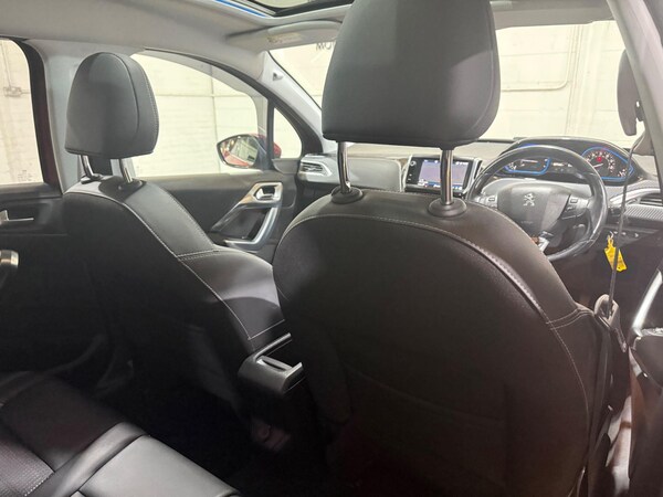Used Peugeot 2008 2018 for sale - 76179658: Photo 41