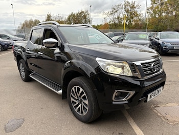 Used Nissan Navara 2018 for sale - 76306689: Photo