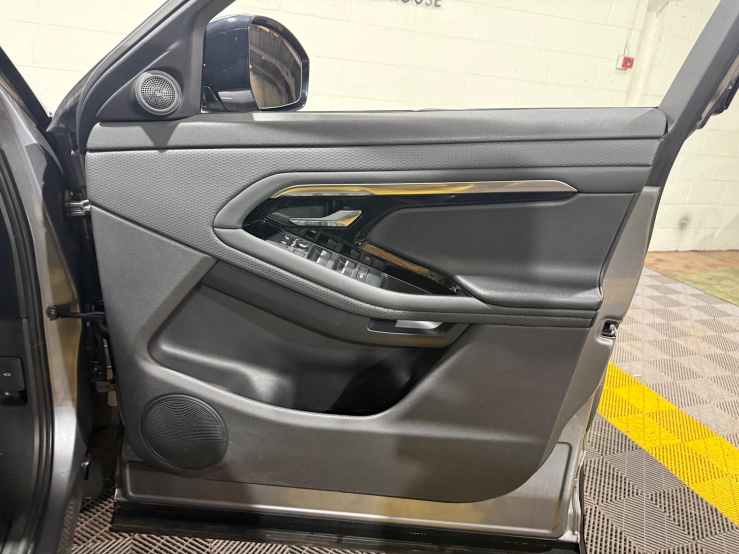 Used Land Rover Range Rover Evoque 2019 for sale - 77320201: Photo 35