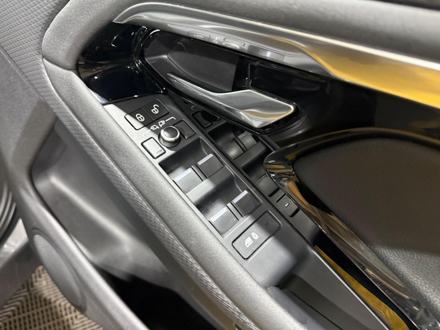 Used Land Rover Range Rover Evoque 2019 for sale - 77320201: Photo 36