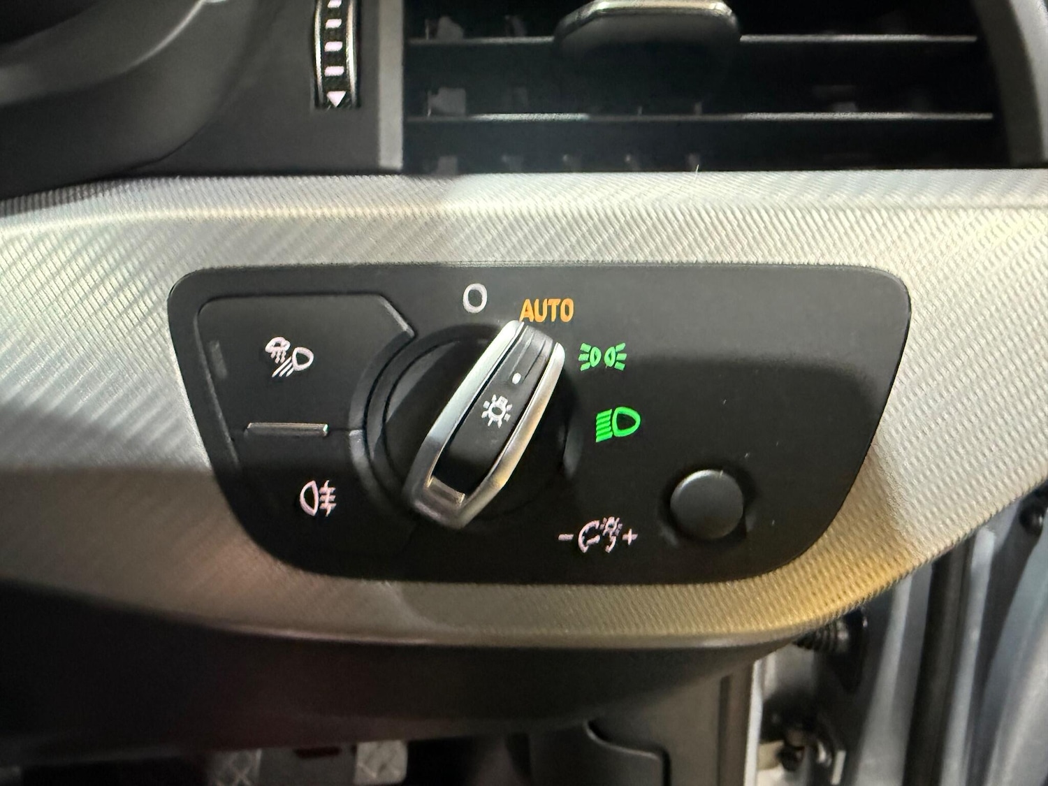 Used Audi A4 Avant 2019 for sale - 76667120: Photo 38