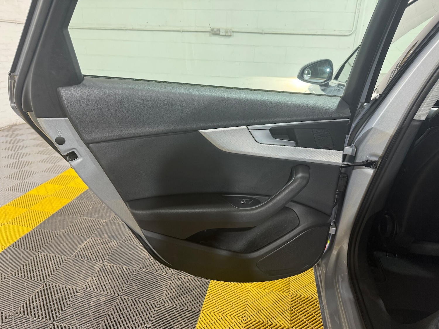 Used Audi A4 Avant 2019 for sale - 76667120: Photo 55