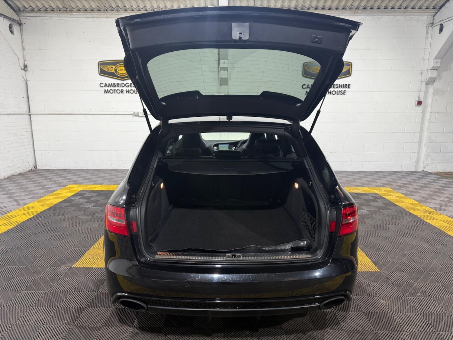 Used Audi RS4 2013 for sale - 77267351: Photo 9