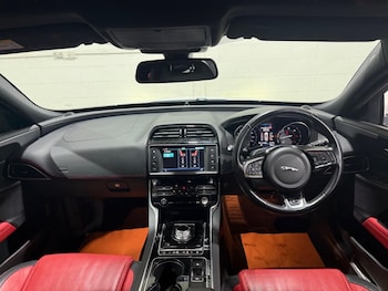 Used Jaguar XE 2016 for sale - 77574196: Photo