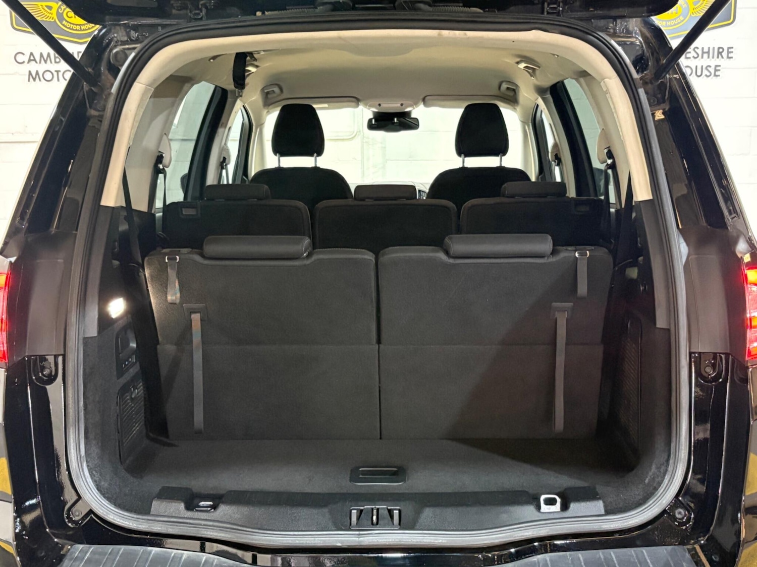 Used Ford Galaxy 2019 for sale - 75904645: Photo 21