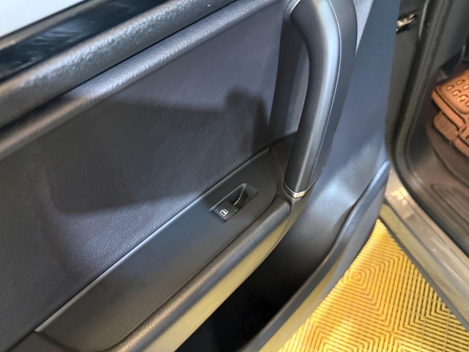 Used Volkswagen Touareg 2016 for sale - 78170688: Photo 47