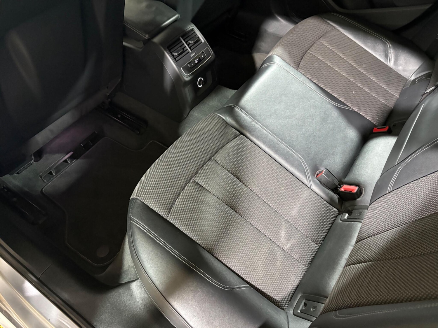 Used Audi A4 2017 for sale - 76899245: Photo 19