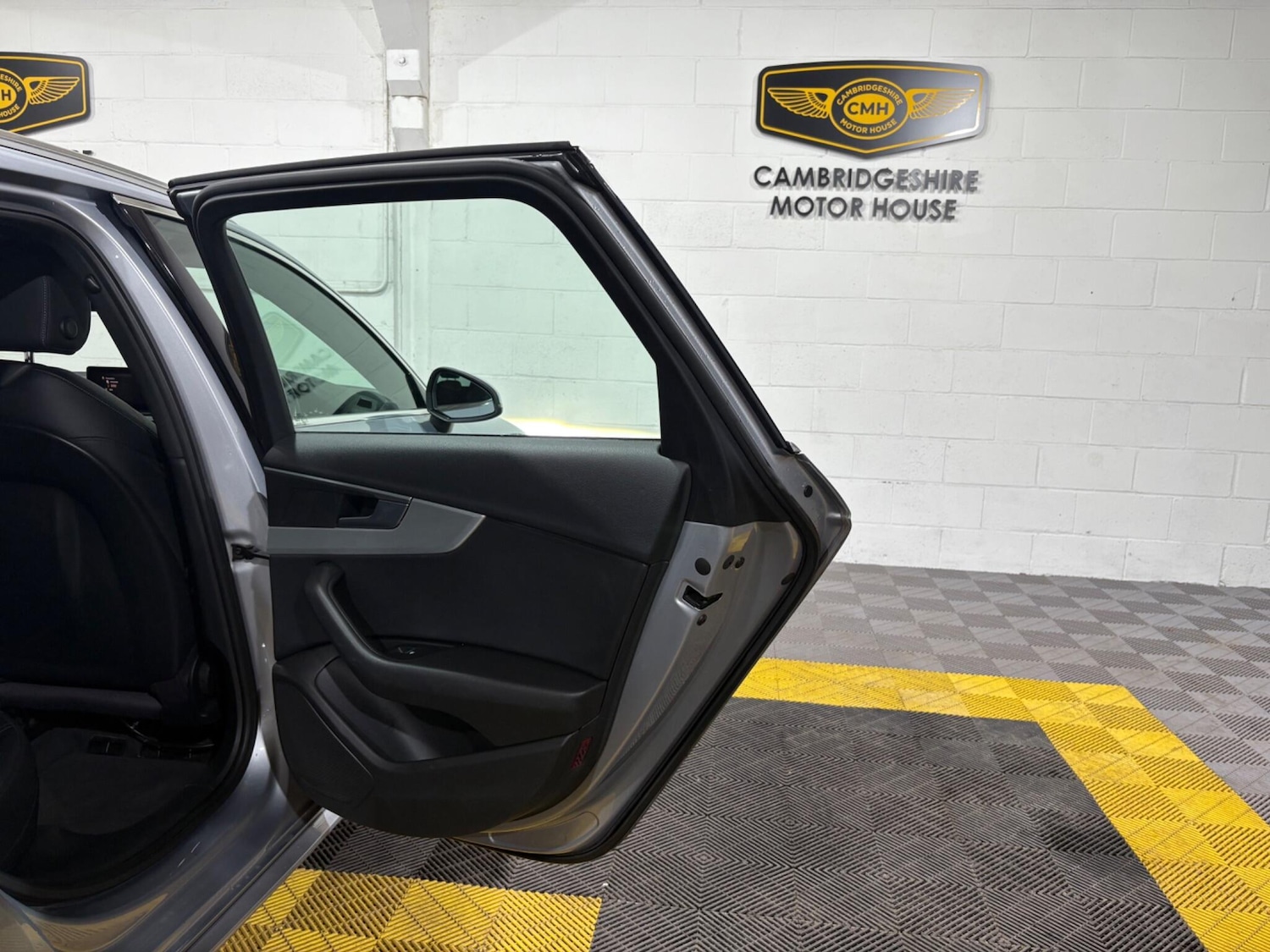 Used Audi A4 2017 for sale - 76899245: Photo 46