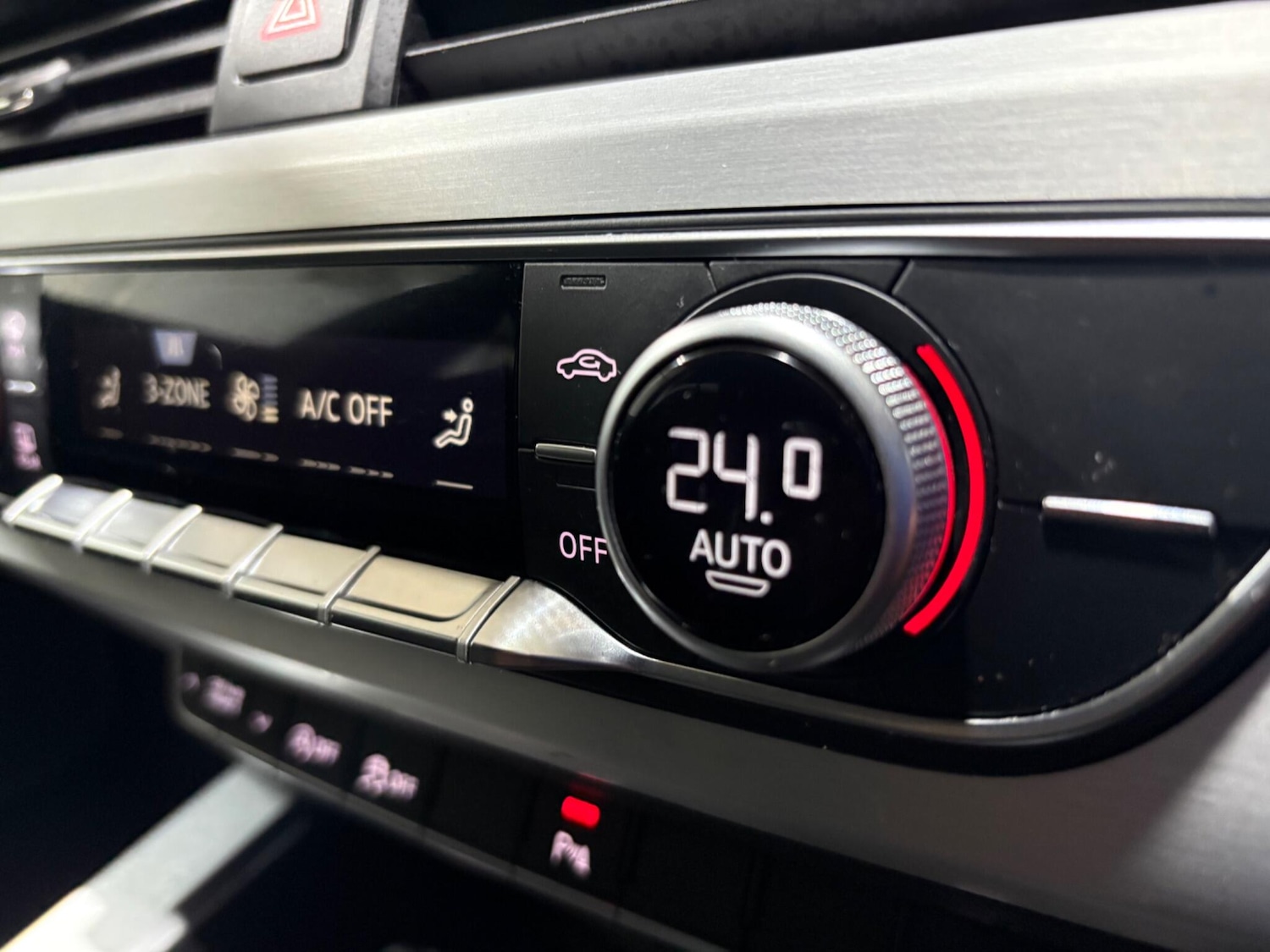 Used Audi A4 2017 for sale - 76899245: Photo 64